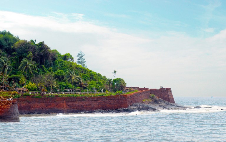 fort-aguada-goa.jpg
